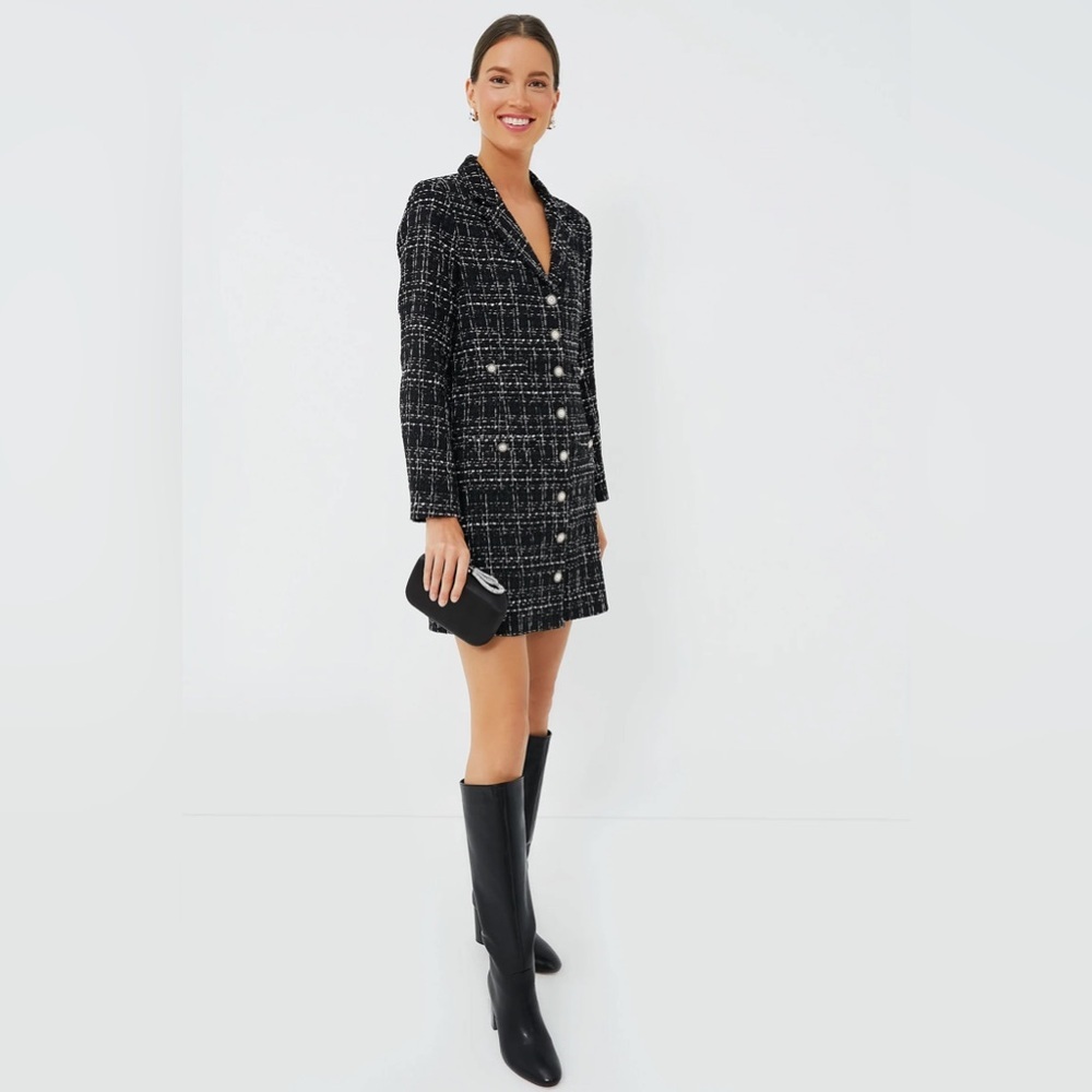 New Dress
POMANDER PLACE
Black Tweed Stacie Dress